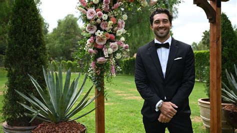 Joey Graziadei’s Height: How Tall Is ‘The Bachelor ...